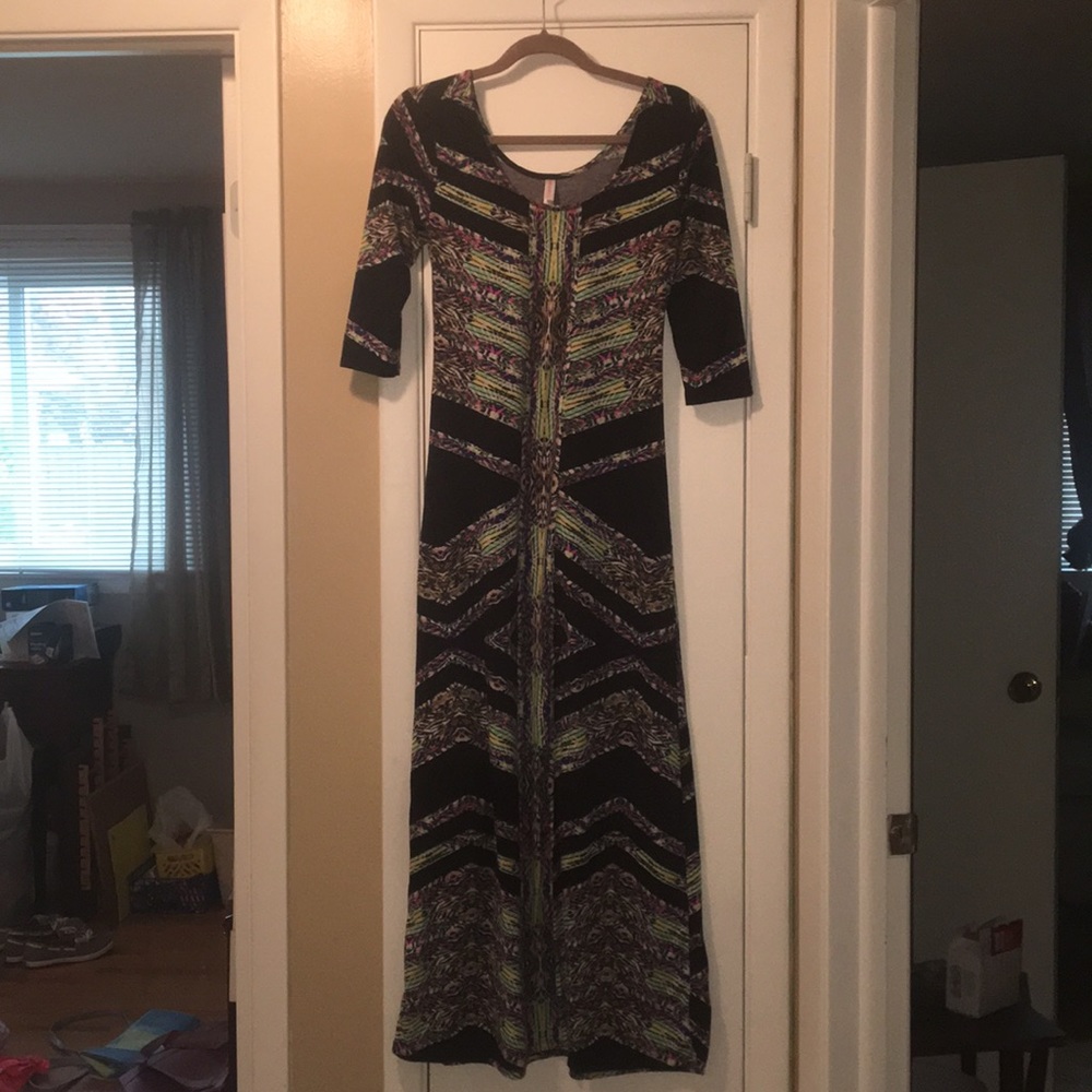 3/4 length sleeve maxi dress